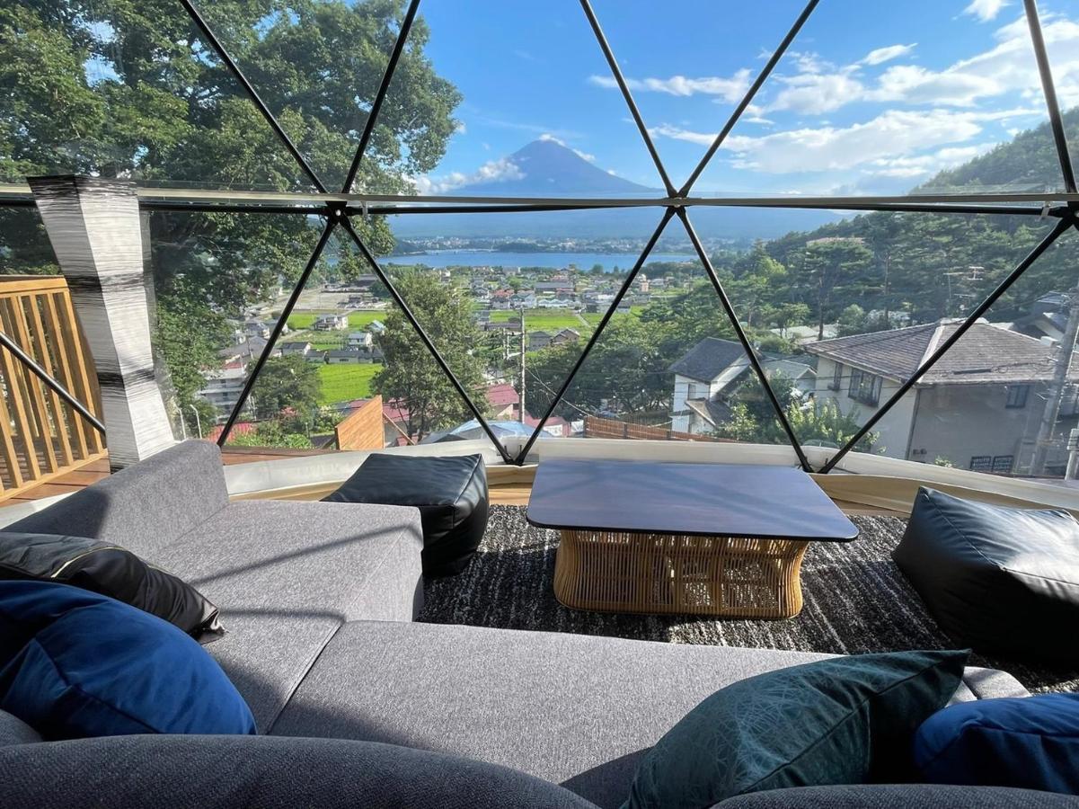 Mt.Fujiグランピングテラス　嶺乃華 Hotel Fujikawaguchiko Bagian luar foto