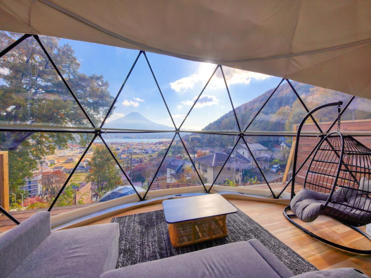 Mt.Fujiグランピングテラス　嶺乃華 Hotel Fujikawaguchiko Bagian luar foto